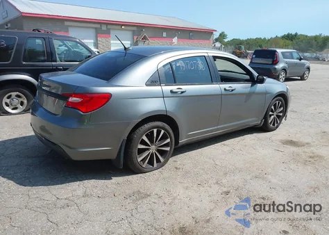 2012 Chrysler 200 S z USA, uszkodzony, nr VIN 1C3CCBHG1CN106728